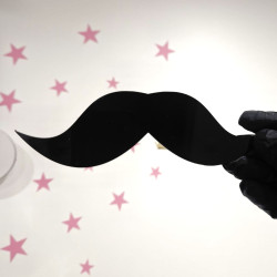 Face topper moustache